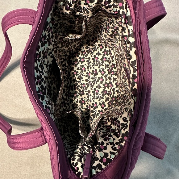Small Vera Tote - Vera Bradley - Picture 3 of 5
